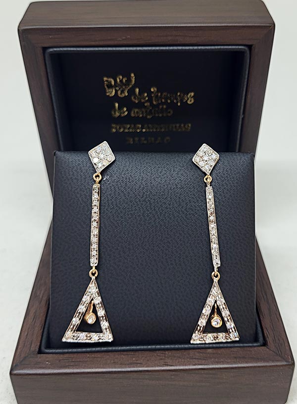 PENDIENTES LARGOS ESTILO DECO CON DTS, 990€